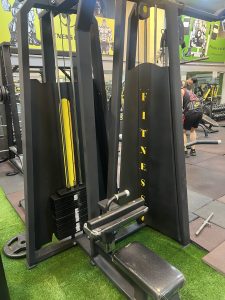 راهنمای خرید دستگاه بدنسازی برای تمرینات گلف در خانه